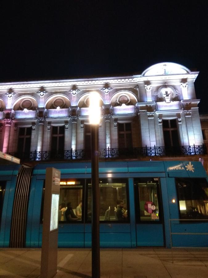 Отель Le Monopole Реймс Экстерьер фото